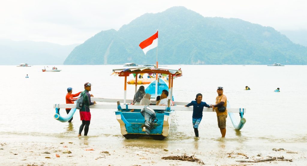 Komodo Charter with Kids: What to Know for a Family Private Boat Trip