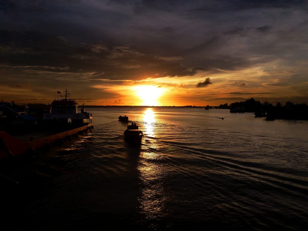 Responsible Komodo Tourism: Reef-Safe Practices on Your Private Charter